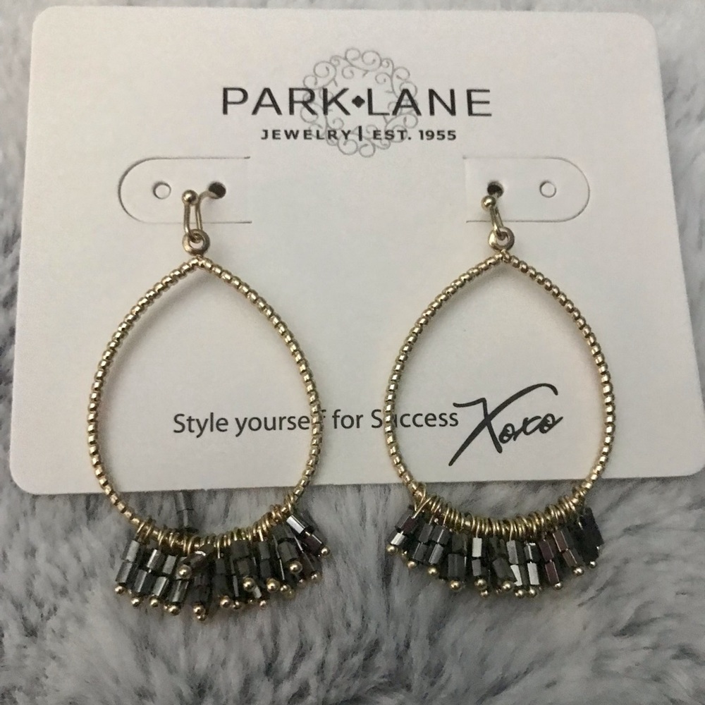 Park Lane goldtone with hematite dangles